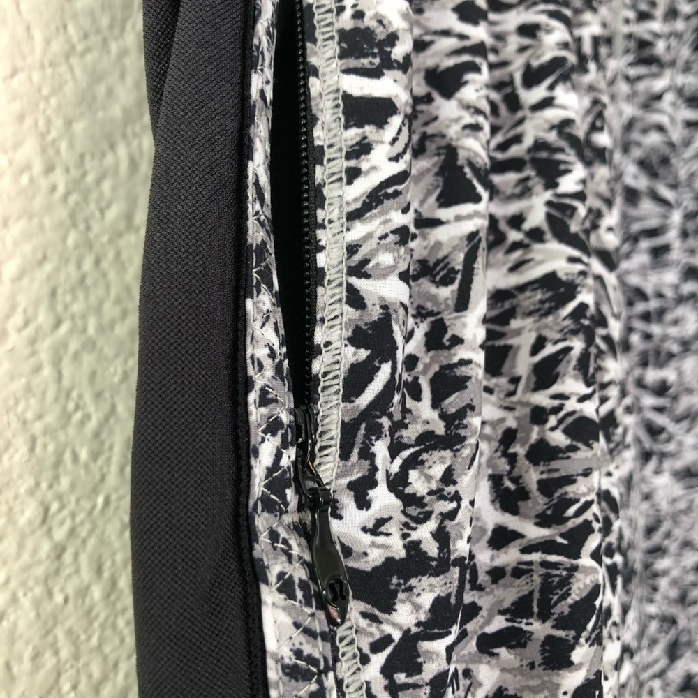 Lululemon Jogger Style Pants - Picture 4 of 7